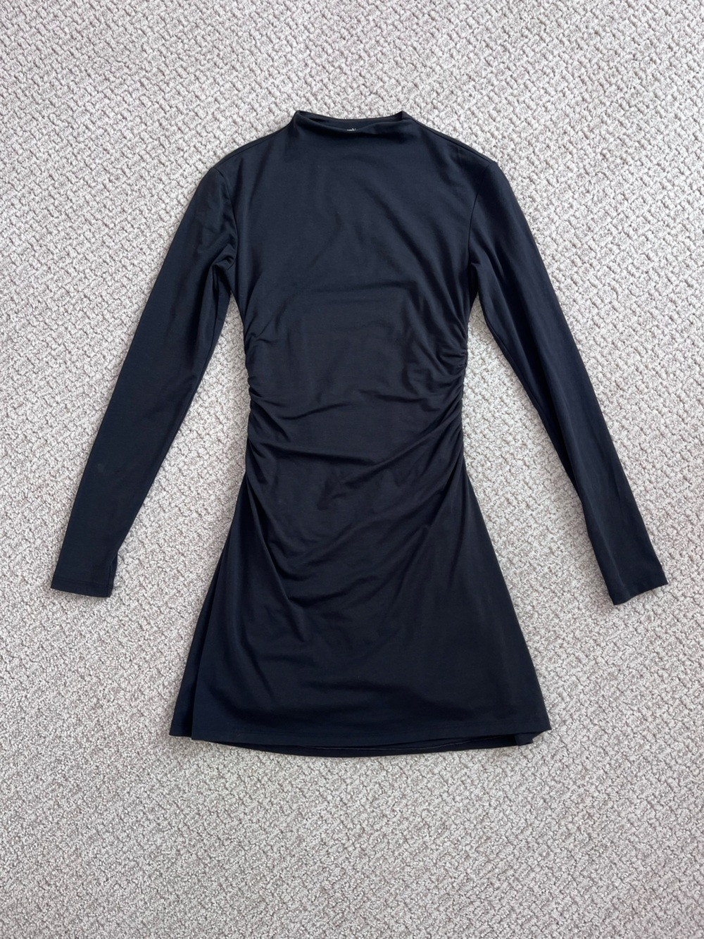 Abercrombie & Fitch Long-Sleeve Black Mock-Neck ruched mini dress XXS Petite